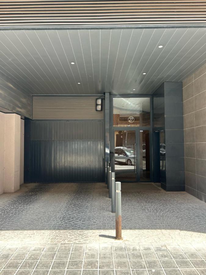 Lujoso Hogar Cerca Del Casco Antiguo De La Ciudad Apartamento Valência Exterior foto
